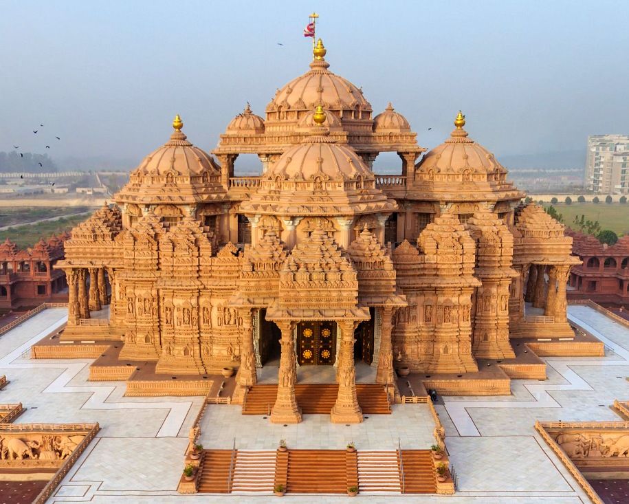 Photo of GOLDEN TRIANGLE 2/4 by Sourabh