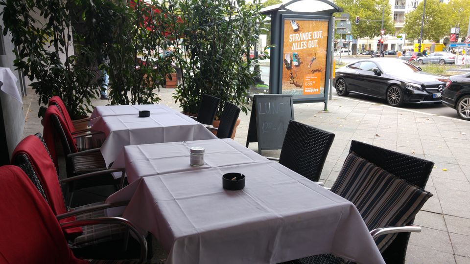 Photo of Let’s go „bummeln“ in Berlins old West 3/5 by Eliza Dubron