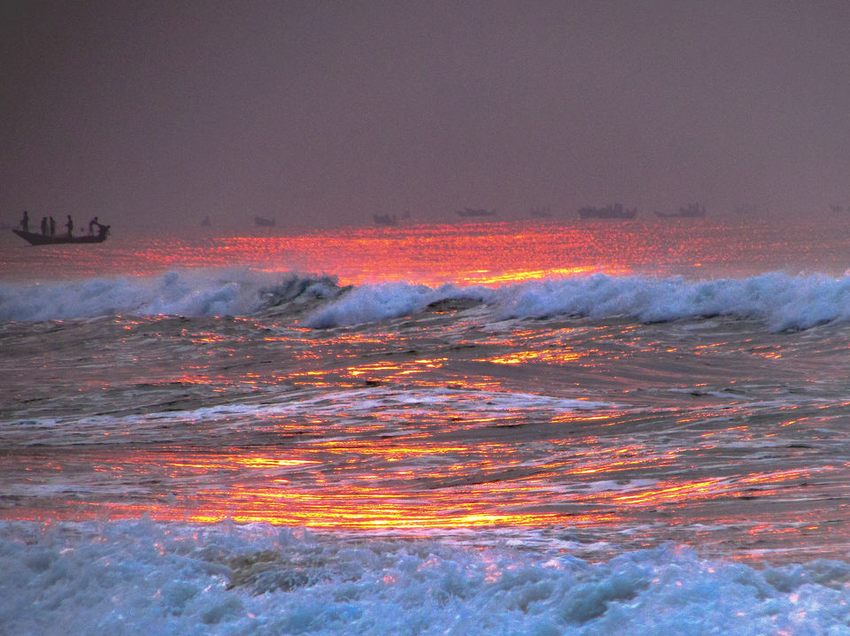 Photo of Puri sea beach, Puri, Odisha, India by Jayashree Sengupta