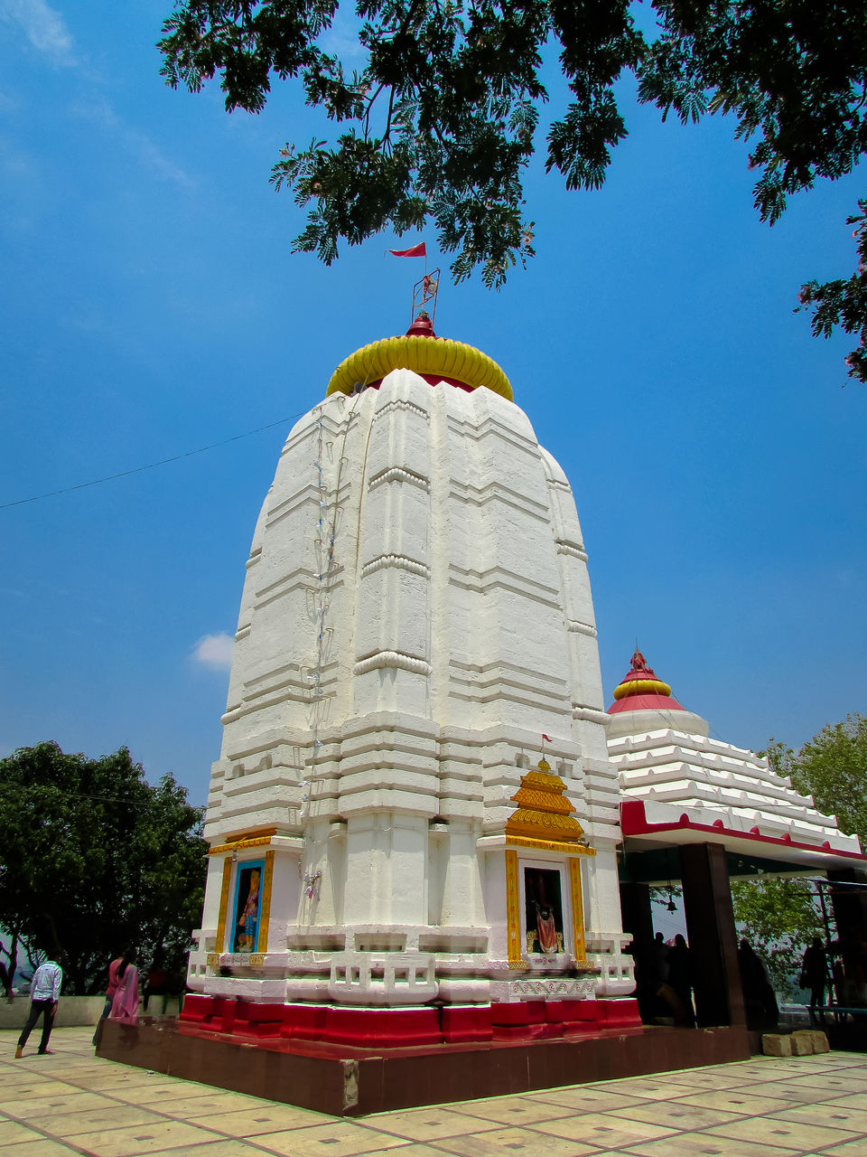 Photo of Dhauli Shanti Stupa, Bhubaneswar, Odisha, India by Jayashree Sengupta
