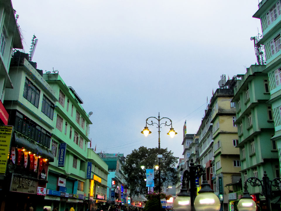 Photo of M G Marg, Vishal Gaon, Gangtok, Sikkim, India by Jayashree Sengupta