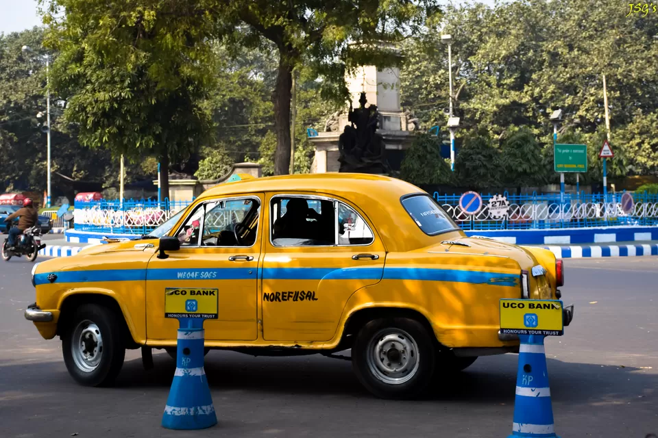 Photo of Queens Way, Kolkata, West Bengal, India by Jayashree Sengupta