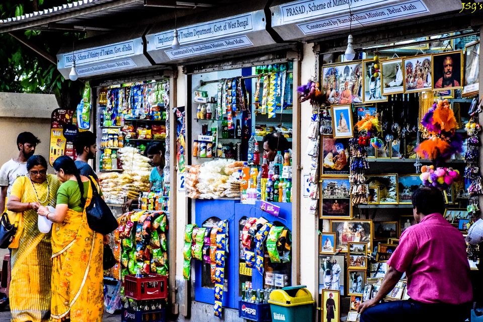 Photo of Ferry Ghat Road, Belur, Howrah, West Bengal, India by Jayashree Sengupta