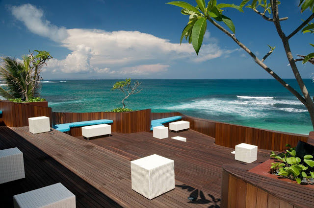 Photo of Bottoms Up! Best Beach Bars In Bali 5/7 by Monica Tindall