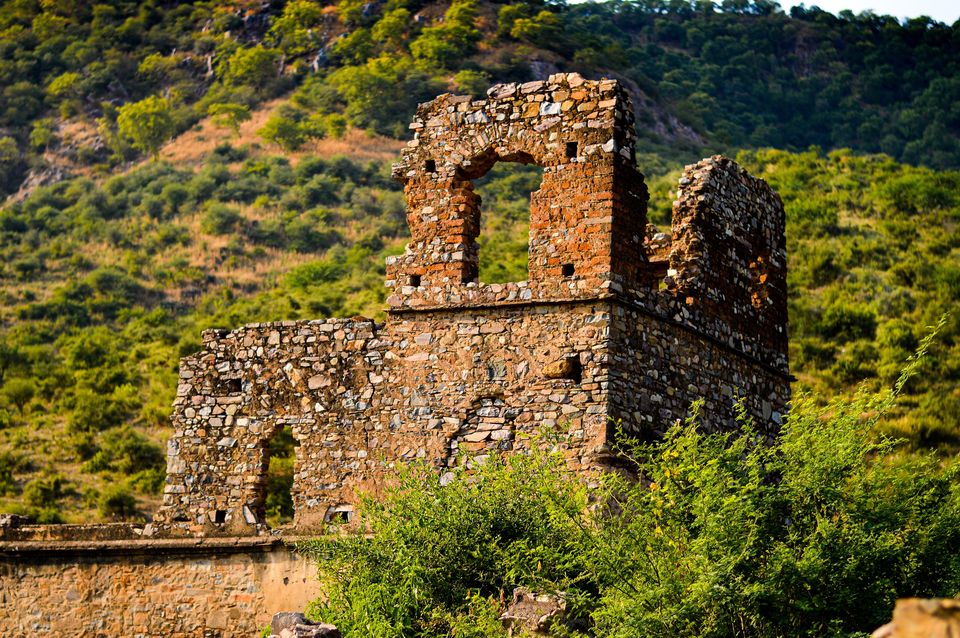 Photo of We Dare You to Visit This Ominous Fort in Rajasthan That Will Make Your Heart Skip a Beat by Supriya Sahu
