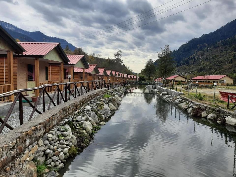 Photo of Hotel Shivalaya Retreat And Huts, Mall Road, Manali, Himachal Pradesh, India by Supriya Sahu