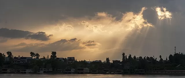 Photo of 48 Hour Guide to Srinagar That Will Give You the Taste of Kashmir, Just the Way You Want! by Supriya Sahu