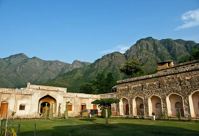 Photo of 48 Hour Guide to Srinagar That Will Give You the Taste of Kashmir, Just the Way You Want! by Supriya Sahu