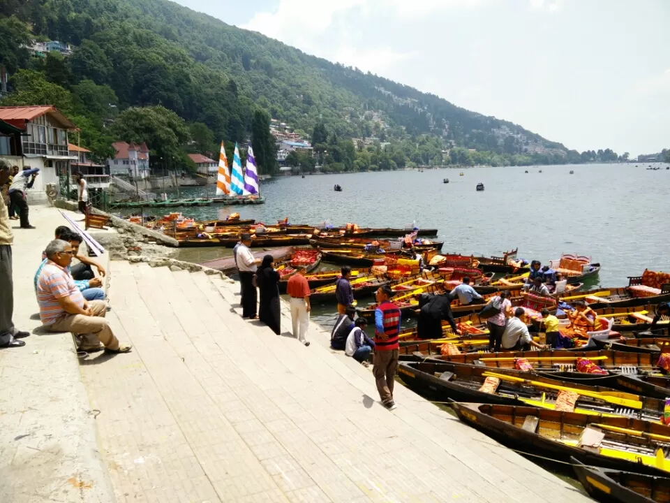 Photo of Nainital Lake, Ayarpatta, Nainital, Uttarakhand, India by Kapil Nathan
