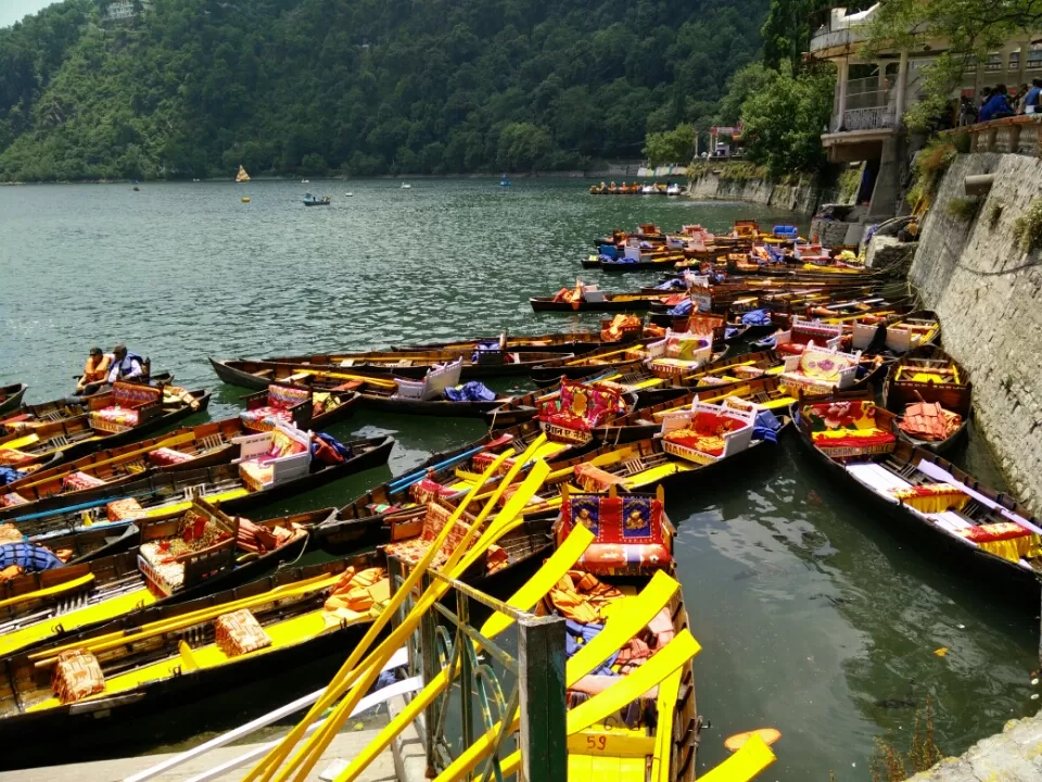 Photo of Nainital Lake, Ayarpatta, Nainital, Uttarakhand, India by Kapil Nathan