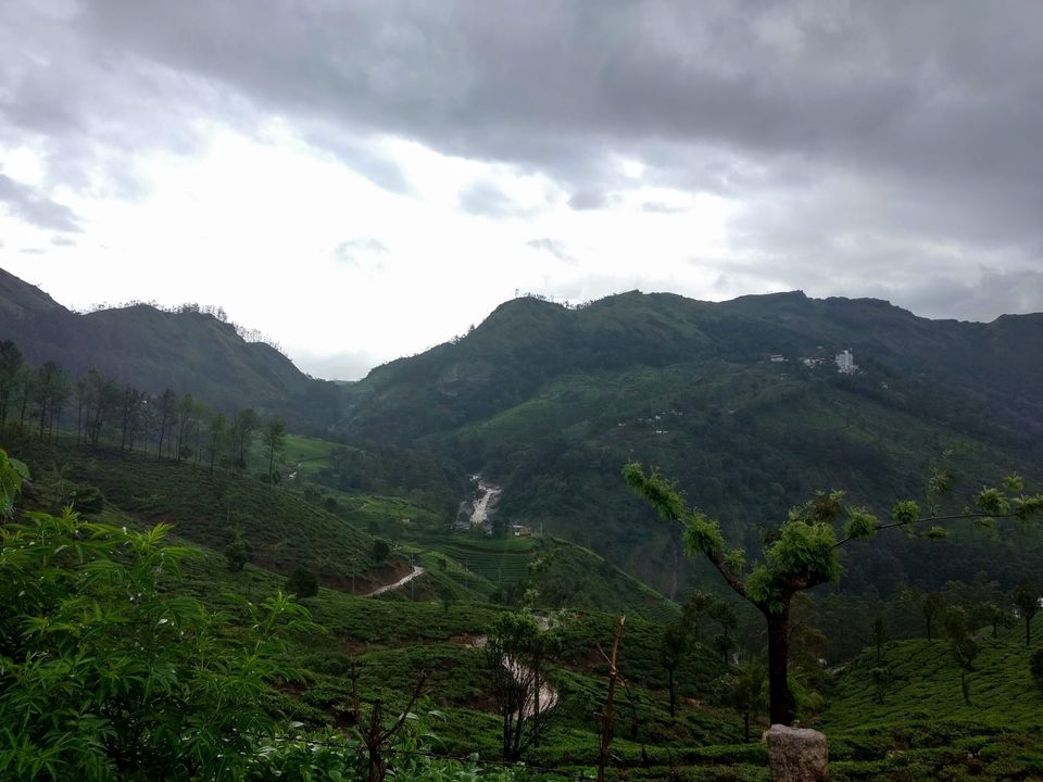 Photo of Pothamedu View Point, Kerala, India by Hithesh Bhat