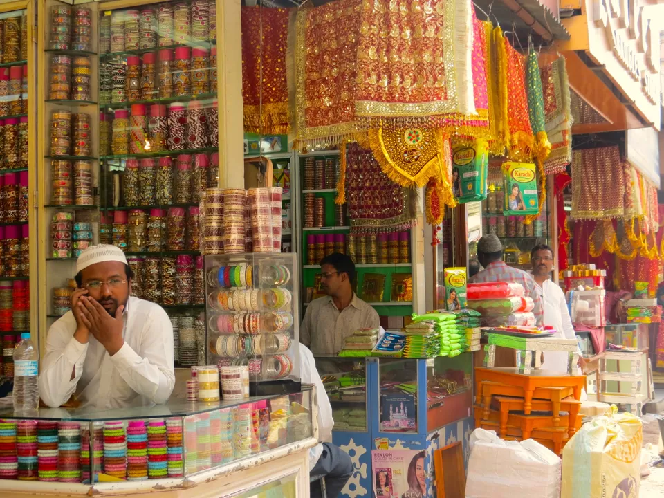 Photo of Laad Bazar, Char Kaman, Ghansi Bazaar, Hyderabad, Telangana, India by Anila Kopparapu