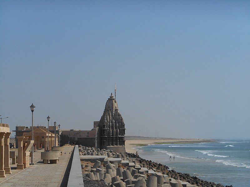 Photo of Discover the remnants of the lost city Dwarka by Scuba-diving 3/3 by Anila Kopparapu