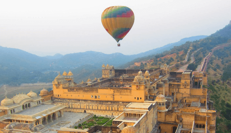Photo of Hot Air Balloon Rides In Rajasthan Are A Reason To "Padharo Mhare Des" Asap! 9/17 by Palak Doshi