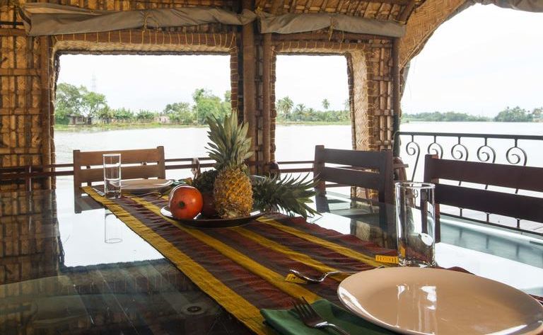 Photo of Staying In These Surreal Allepy House-Boats Can Outdo A Venetian Experience! 8/48 by Palak Doshi