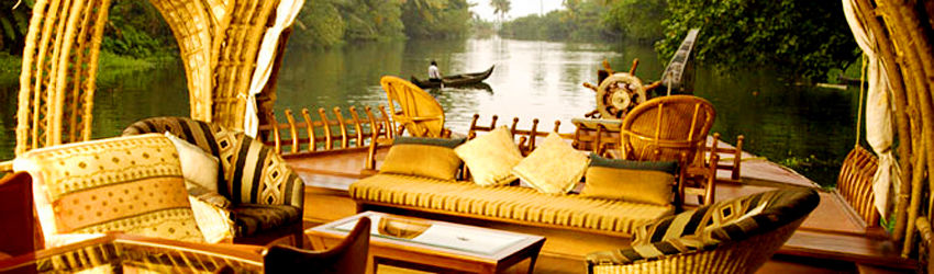 Photo of Staying In These Surreal Allepy House-Boats Can Outdo A Venetian Experience! 15/48 by Palak Doshi