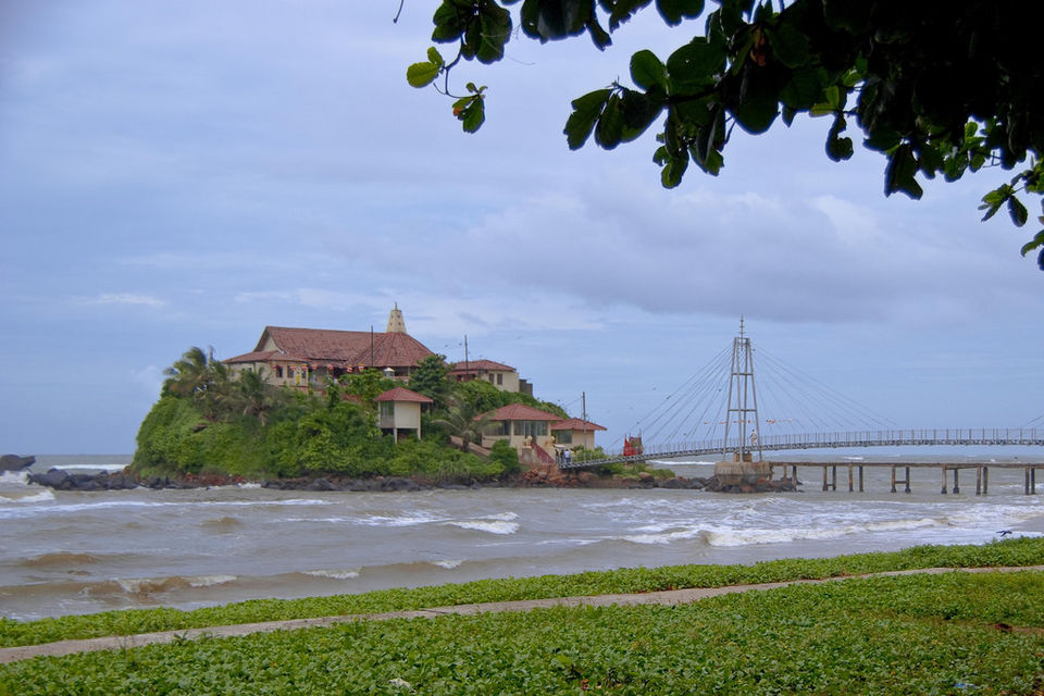 Photo of Unawatuna, Sri Lanka by Palak Doshi