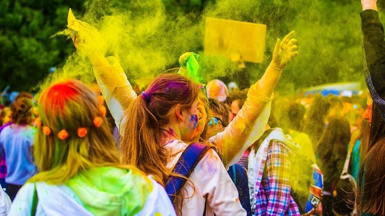Photo of 8 Holi Parties In and Around Mumbai That Are Gonna Be Lit! Start Planning, Already! 6/14 by Palak Doshi