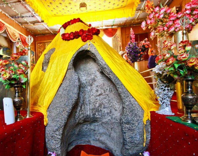 Photo of 9 Beautiful Gurudwaras In India Where You Get The Yummiest Langar! 4/25 by Palak Doshi