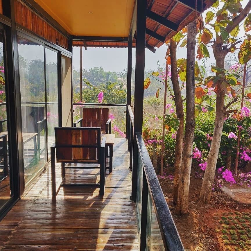 Photo of 9 Gorgeous Pet-Friendly Weekend Stays Around Mumbai. by Palak Doshi