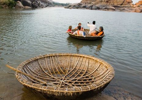 Photo of 7 South-Indian Towns For An Authentic Basket Boat Ride With A View. by Palak Doshi