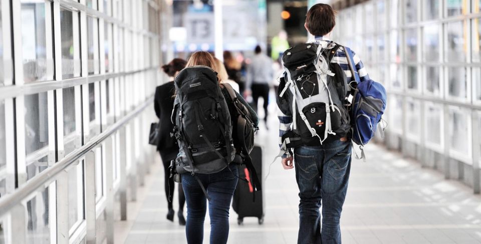 Photo of 5 Apps That Will Help You Fight The Dreaded Jet Lag 6/8 by Palak Doshi