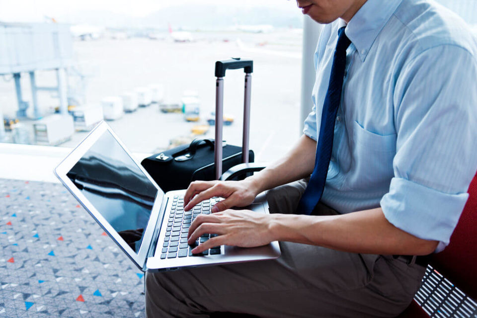 Photo of 5 Apps That Will Help You Fight The Dreaded Jet Lag 7/8 by Palak Doshi