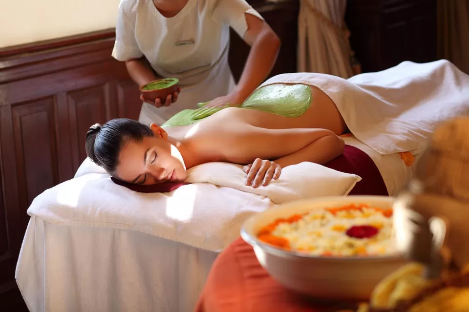 Photo of Spa-cation 101! 7 Wellness Resorts In The Himalayas That Guarantee A Soothing De-Stress. by Palak Doshi