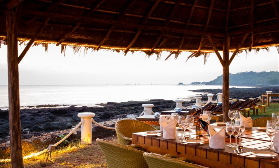 Photo of The Ultimate List Of The Best Bars In Goa For Amazing Drinks And Better Views! by Palak Doshi