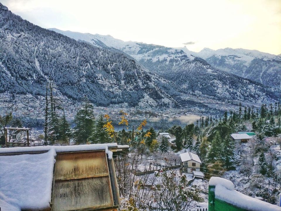 Photo of Get over Five-Stars, Dine Under a Million Stars in This House with a Glass Ceiling in Manali by Palak Doshi