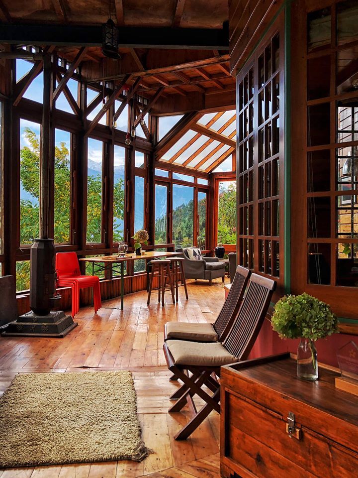 Photo of Get over Five-Stars, Dine Under a Million Stars in This House with a Glass Ceiling in Manali by Palak Doshi