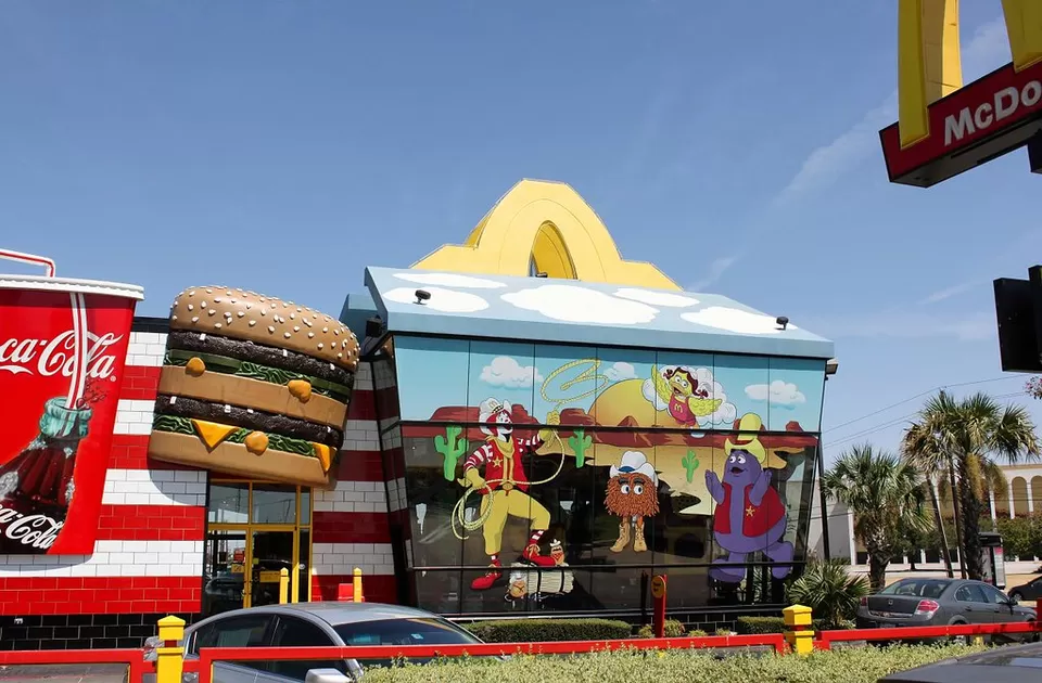 Photo of 7 Bizarre McDonalds Around The World, Lovin’ It Or Hatin’ It You Decide? by Palak Doshi