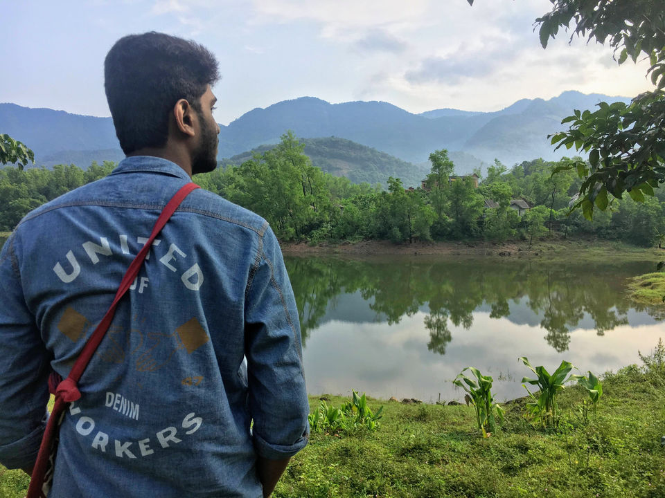 Photo of Urakkuzhi Waterfalls, Kanthalad, Kerala, India by Dinshan Ahammed