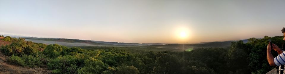 Photo of Wilson Point of Sunrise, Mahabaleshwar, Maharashtra, India by Komal Patel