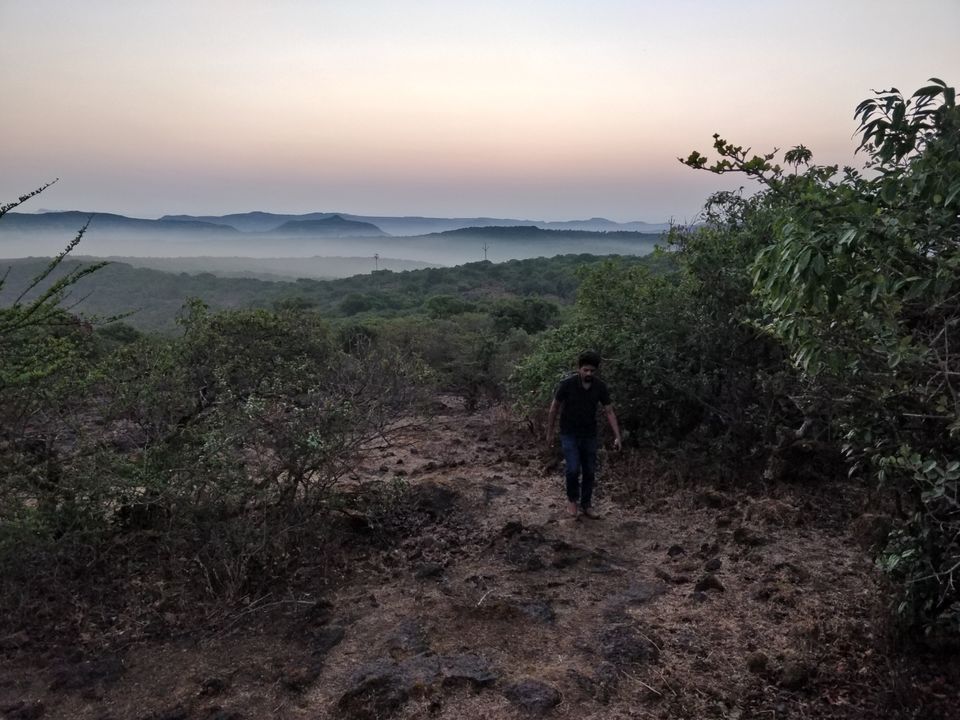 Photo of Wilson Point of Sunrise, Mahabaleshwar, Maharashtra, India by Komal Patel