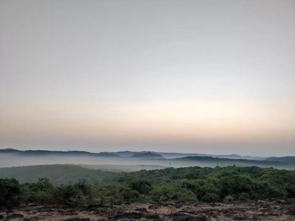 Photo of Wilson Point of Sunrise, Mahabaleshwar, Maharashtra, India by Komal Patel