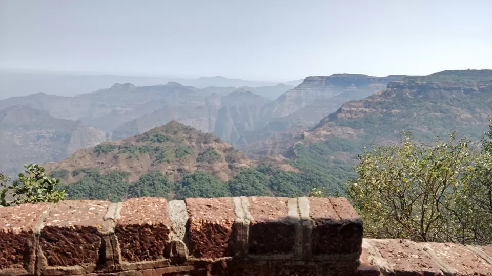 Photo of Wilson Point of Sunrise, Mahabaleshwar, Maharashtra, India by Komal Patel