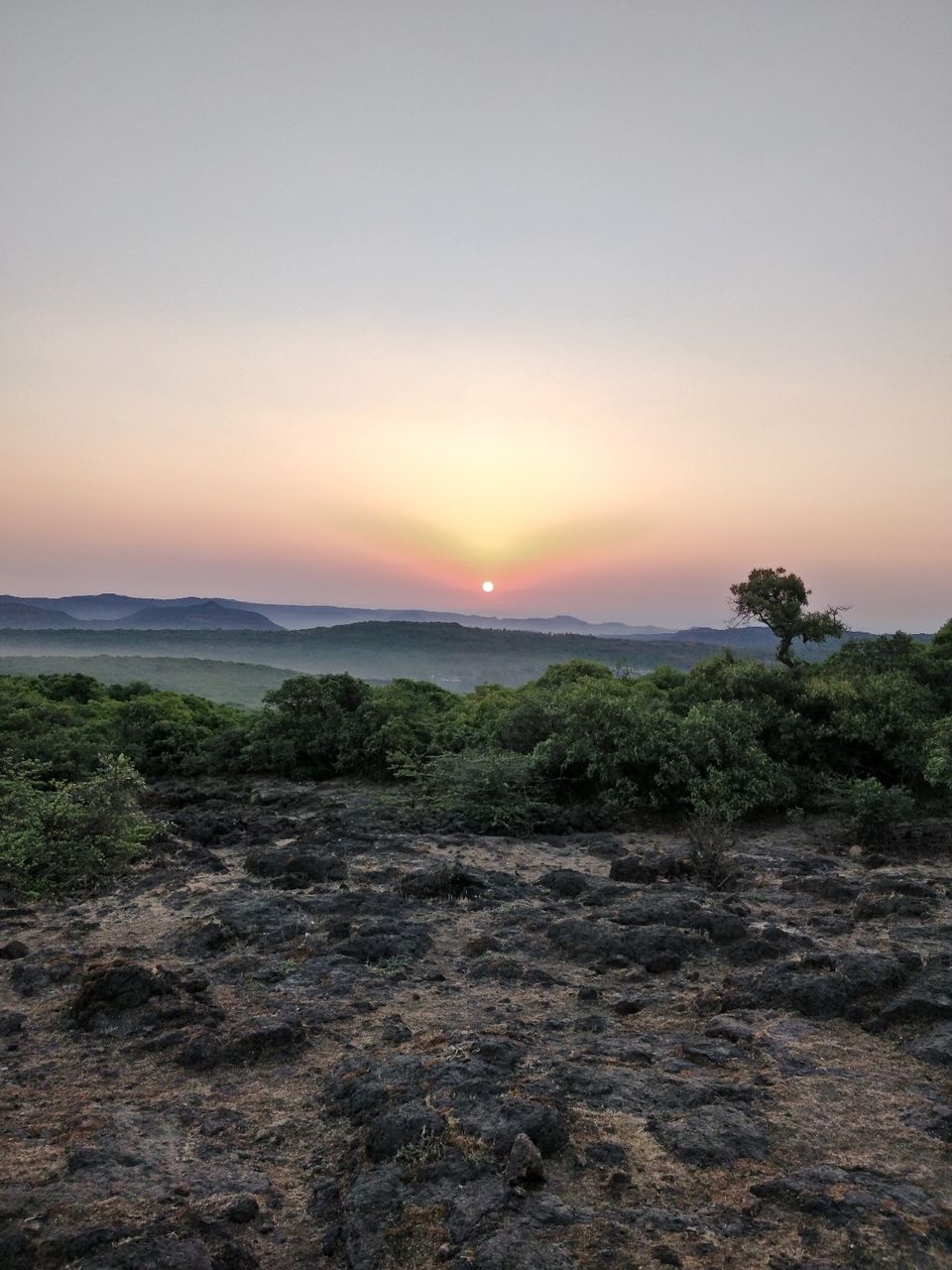 Photo of Wilson Point of Sunrise, Mahabaleshwar, Maharashtra, India by Komal Patel
