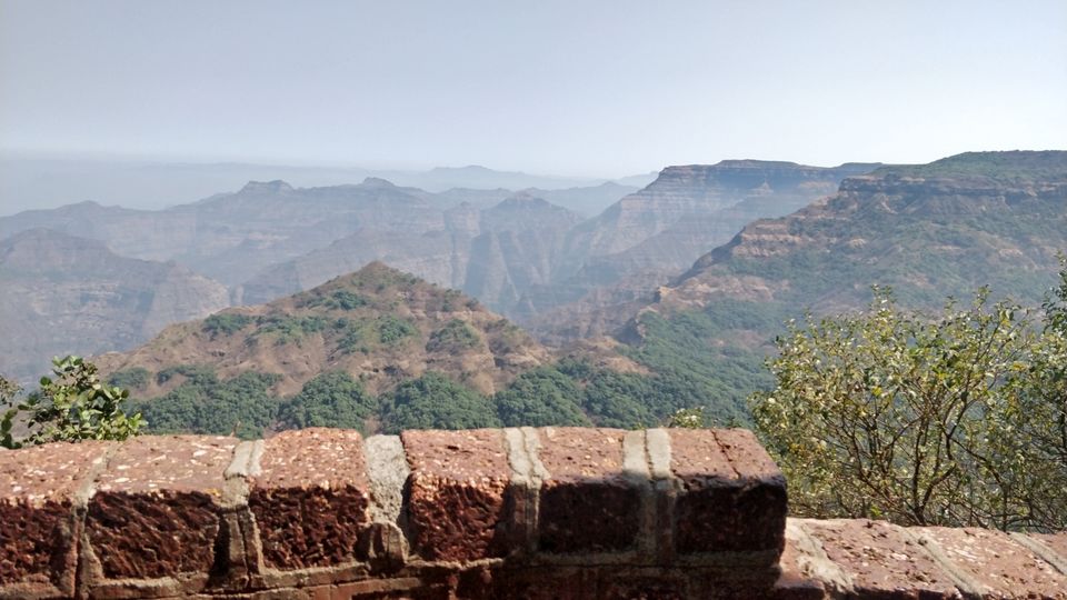 Photo of Wilson Point of Sunrise, Mahabaleshwar, Maharashtra, India by Komal Patel