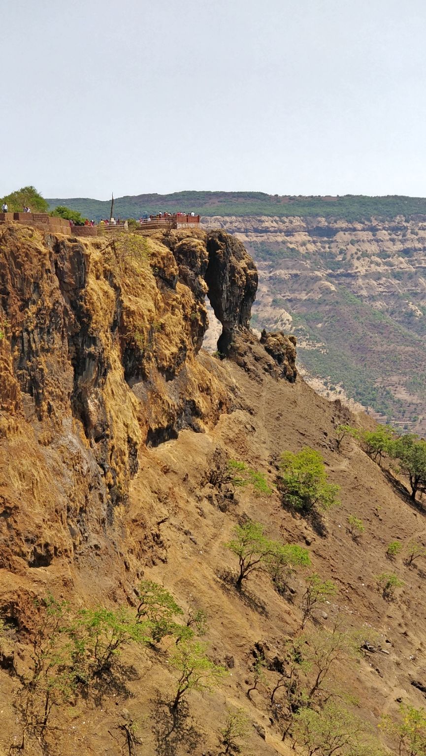 Photo of Wilson Point of Sunrise, Mahabaleshwar, Maharashtra, India by Komal Patel