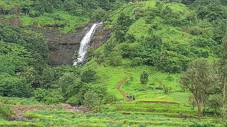 Photo of In less than 50 rupees trek to this beautiful waterfall near Mumbai by Hetal