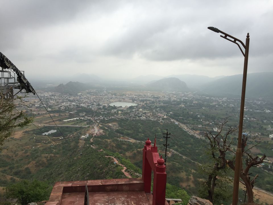 Photo of Savitri Temple Trail, Pushkar, Rajasthan, India by Shivani