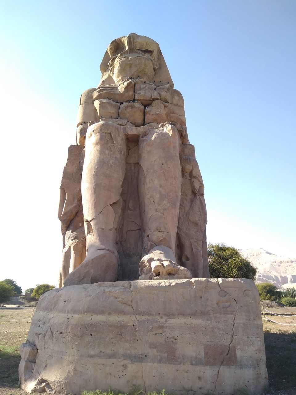 Photo of Colossi of Memnon, Al Bairat, Luxor, Egypt by Mustafa Shahid