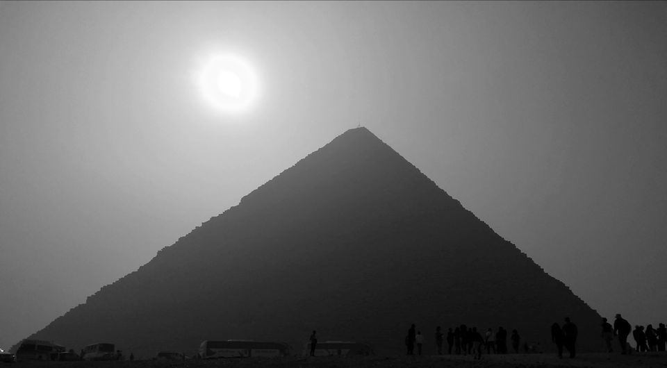 Photo of Pyramid of Khufu, Al Haram, Nazlet El-Semman, Al Haram, Egypt by Mustafa Shahid