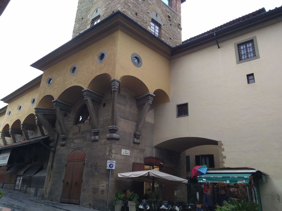 Photo of Vasari Corridor, Via della Ninna, Florence, Metropolitan City of Florence, Italy by Mustafa Shahid