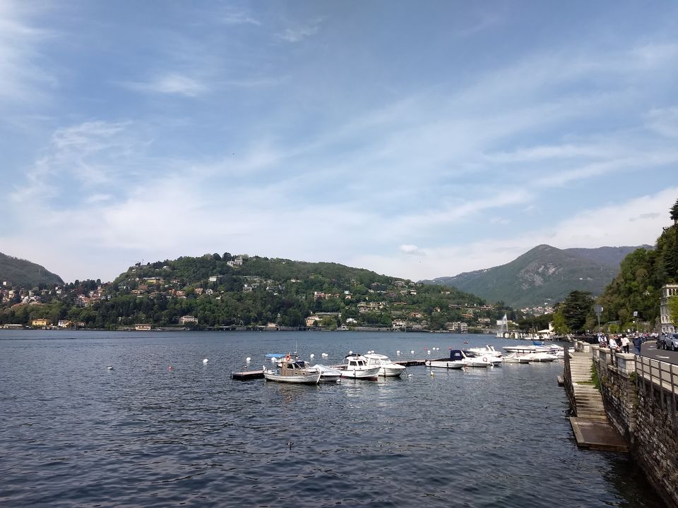 Photo of Lake Como, Italy by Mustafa Shahid