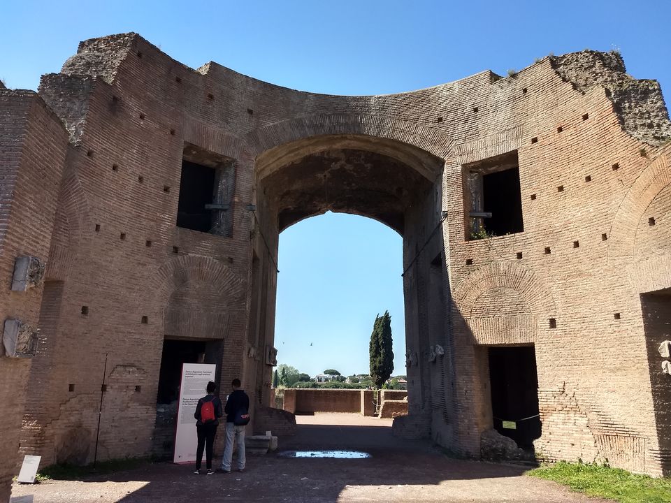 Photo of Domus Severiana, Via dei Cerchi, Rome, Metropolitan City of Rome, Italy by Mustafa Shahid