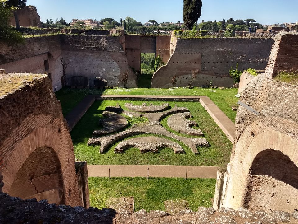 Photo of Domus Severiana, Via dei Cerchi, Rome, Metropolitan City of Rome, Italy by Mustafa Shahid