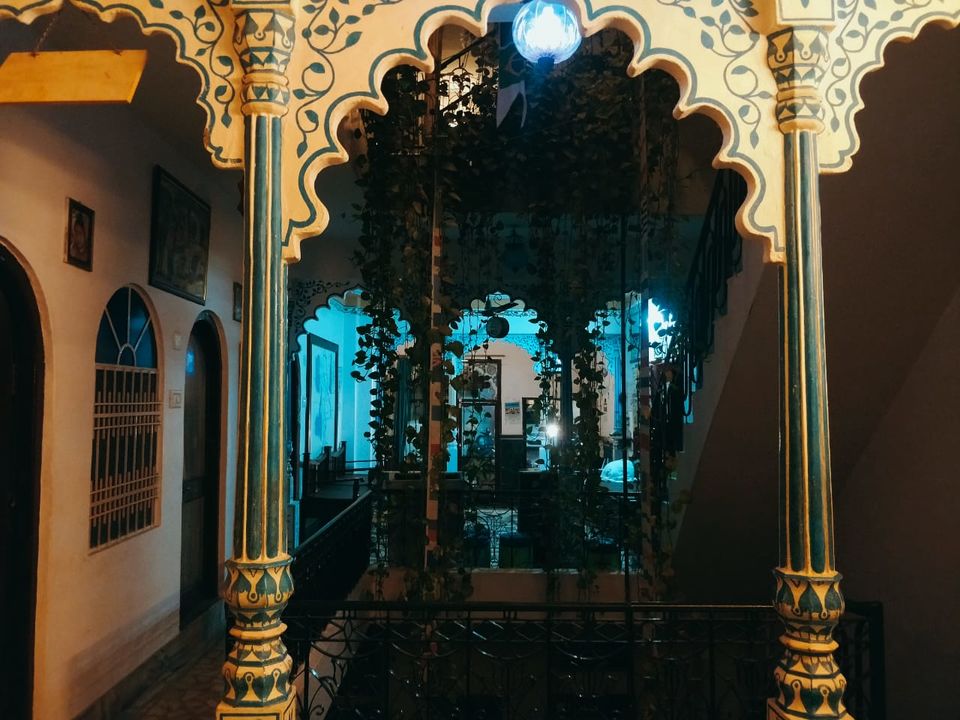 Photo of Bunkyard Hostel, Lal Ghat Road, Silawatwari, Udaipur, Rajasthan, India by Varsha Suresh