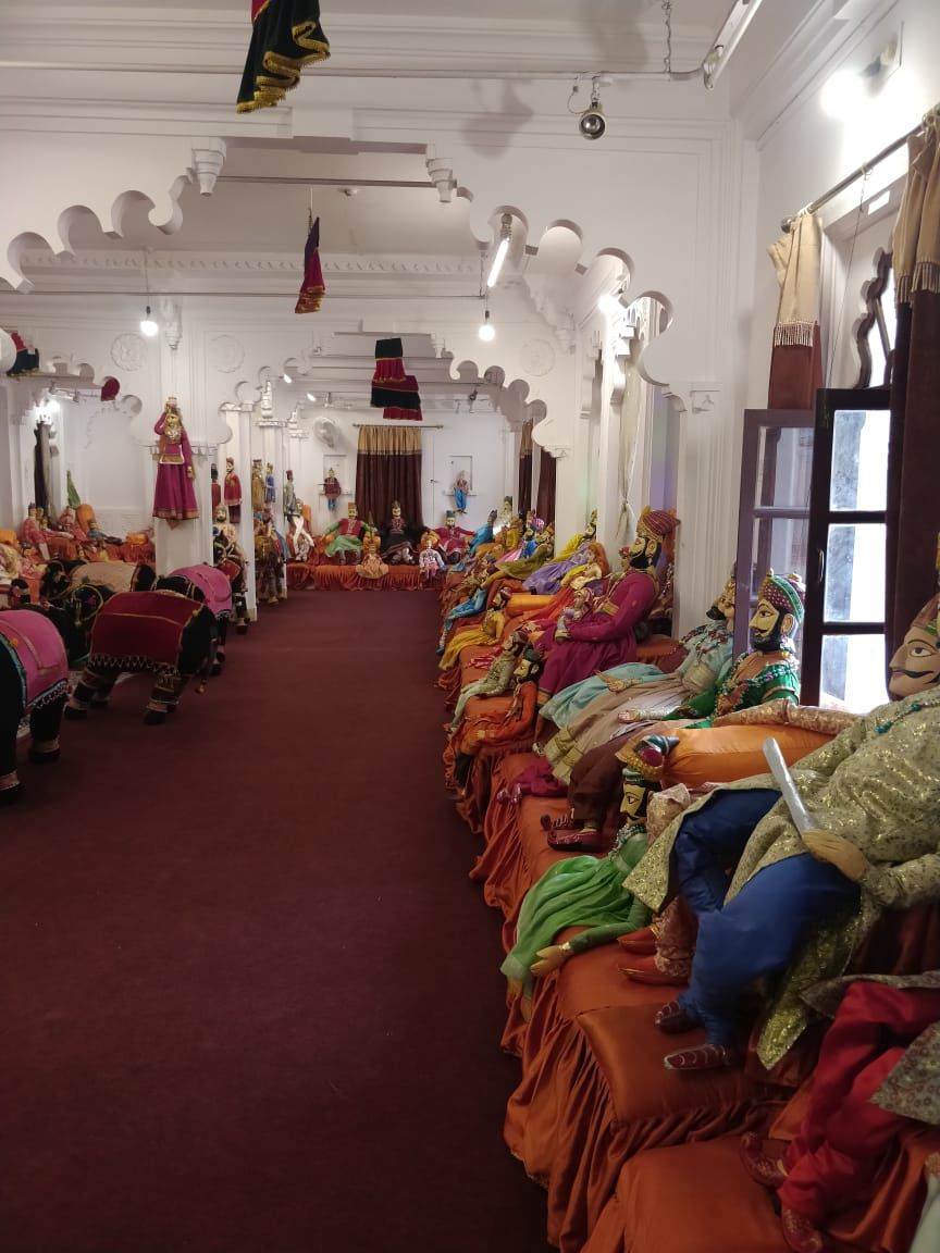 Photo of Bagor Ki Haveli, Hotel Gangaur Palace, Silawatwari, Udaipur, Rajasthan, India by Varsha Suresh